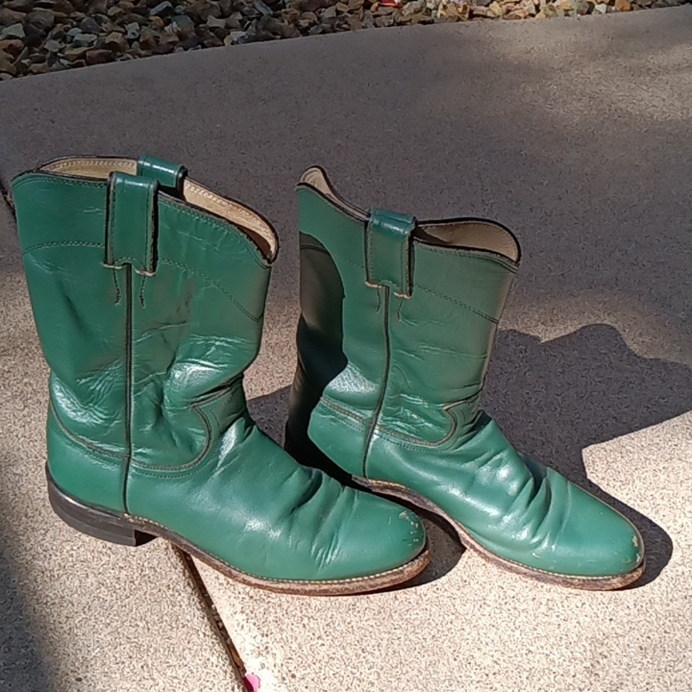 Green Vintage Justin Cowboy Boots